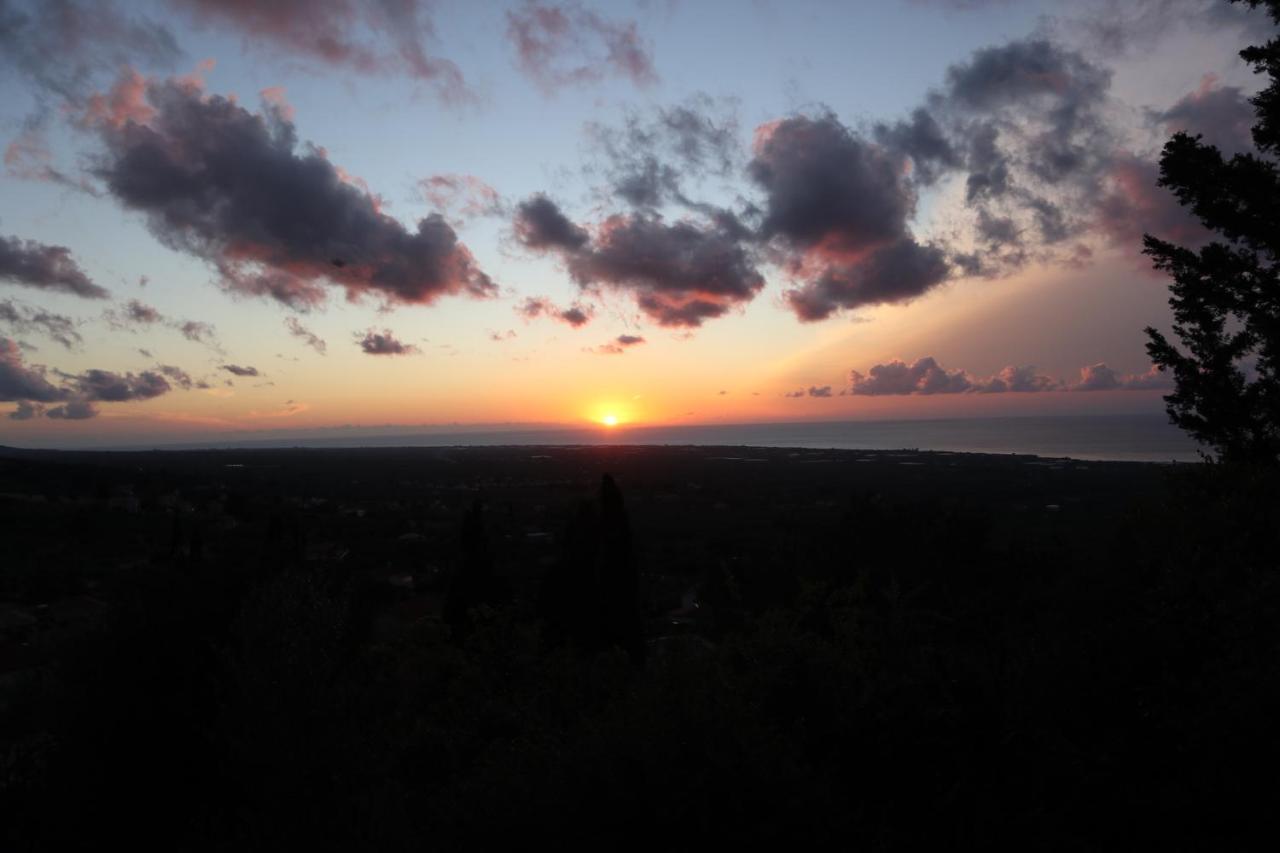 הוילה Xirokambos  Petromanos, A Unique Place With Dreamy Sunsets! מראה חיצוני תמונה