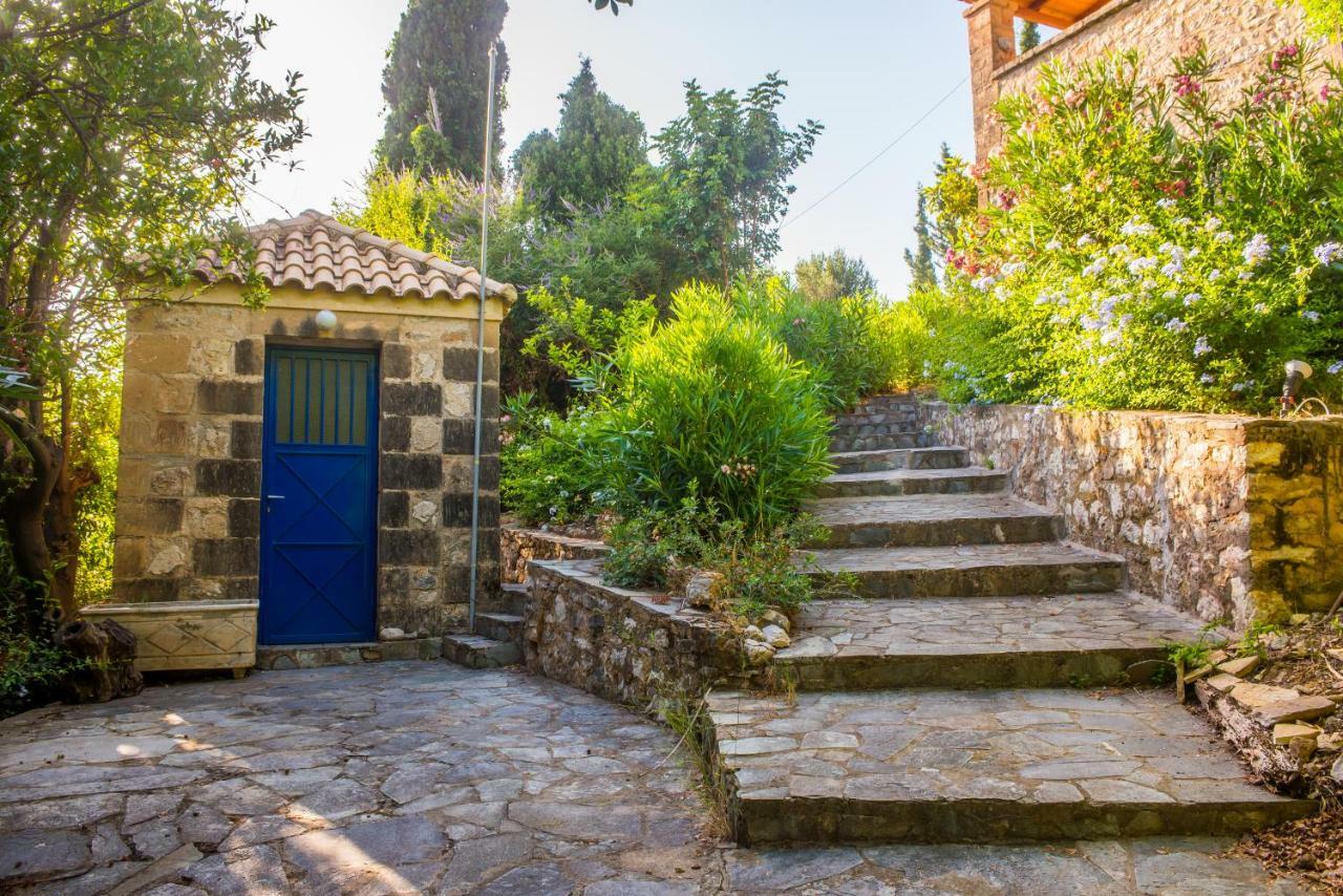 הוילה Xirokambos  Petromanos, A Unique Place With Dreamy Sunsets! מראה חיצוני תמונה